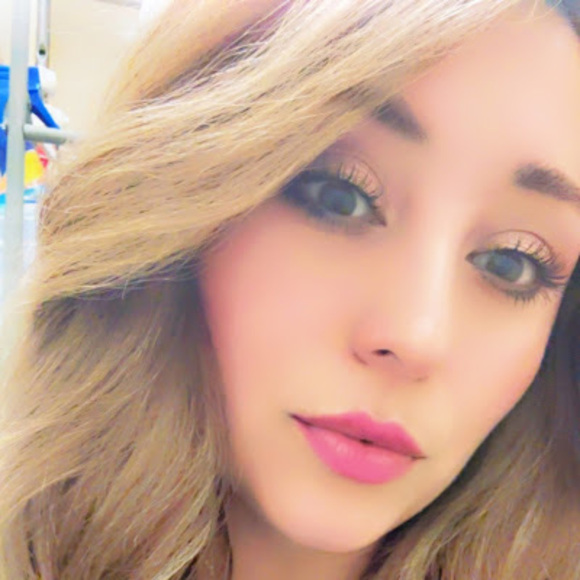 adrianavaz0380